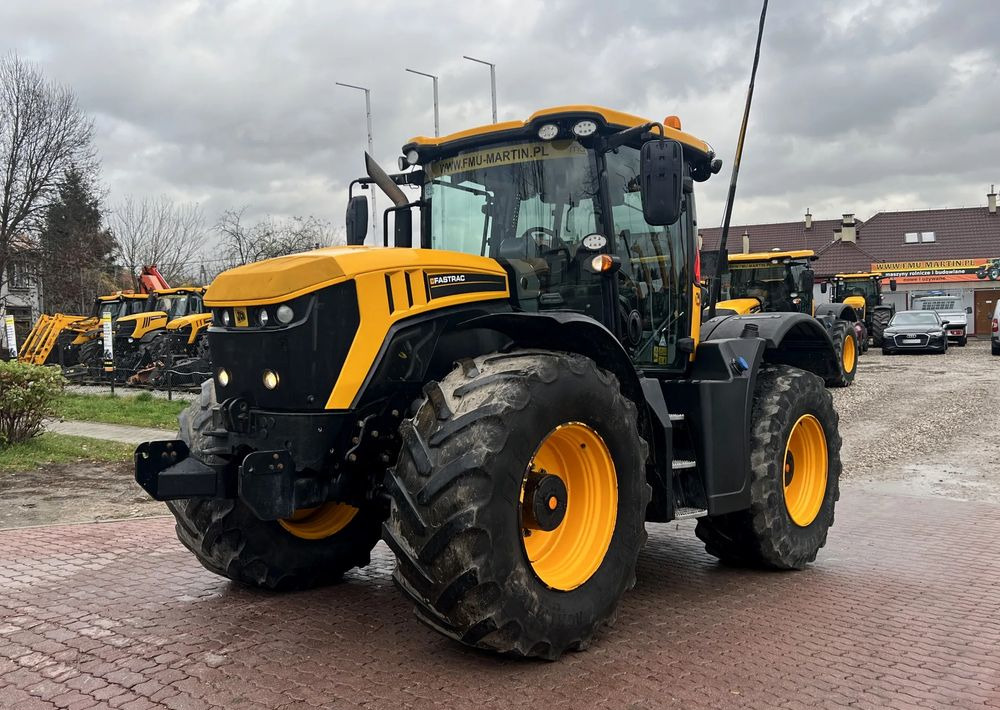 JCB FASTRAC 4220 - Traktor: slika 1 JCB FASTRAC 4220 - Traktor: slika 1