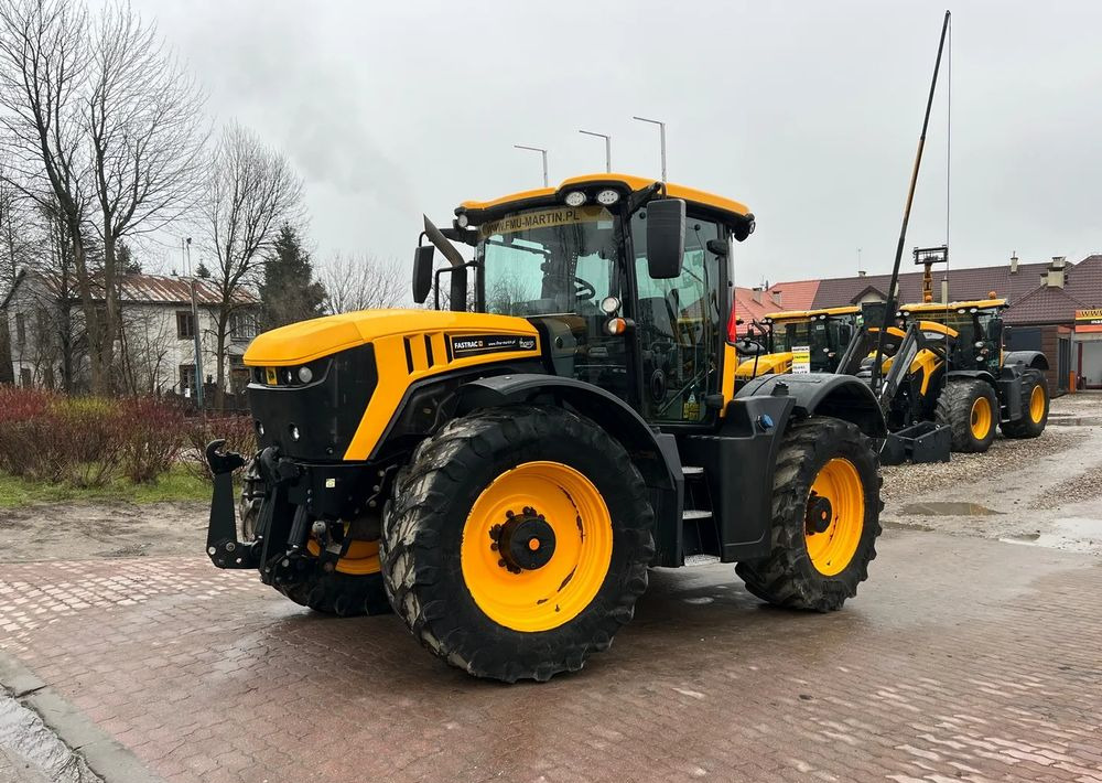 JCB Fastrac 4220 | 2017 ROK | 220 KM - Traktor: slika 1 JCB Fastrac 4220 | 2017 ROK | 220 KM - Traktor: slika 1