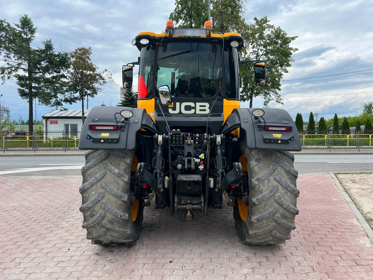 JCB Fastrac 4220 - Traktor: slika 4 JCB Fastrac 4220 - Traktor: slika 4