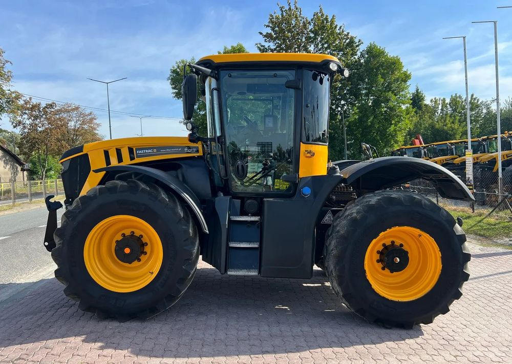 JCB Fastrac 4220 - Traktor: slika 2 JCB Fastrac 4220 - Traktor: slika 2