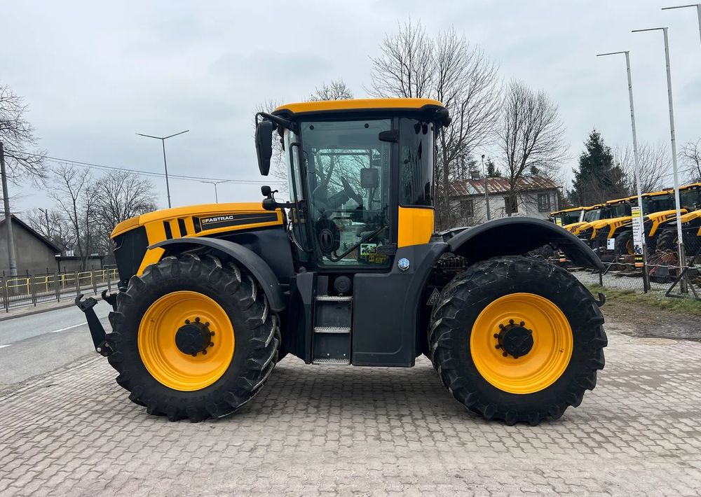 JCB Fastrac 4220 - Traktor: slika 2 JCB Fastrac 4220 - Traktor: slika 2