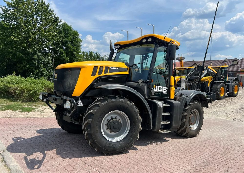 JCB JCB Fastrac 3230 Xtra - Traktor: slika 1 JCB JCB Fastrac 3230 Xtra - Traktor: slika 1