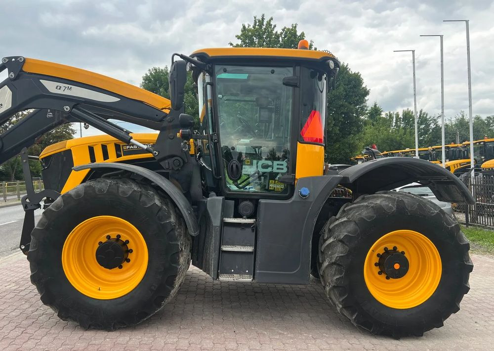 JCBJ Fastrac 4220 |220KM| 2017ROK| - Traktor: slika 4 JCBJ Fastrac 4220 |220KM| 2017ROK| - Traktor: slika 4