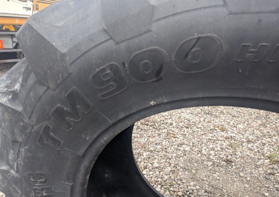 Trelleborg TM900, 710/60 r 34, nowa opona w starej cenie! - Guma: slika 2 Trelleborg TM900, 710/60 r 34, nowa opona w starej cenie! - Guma: slika 2