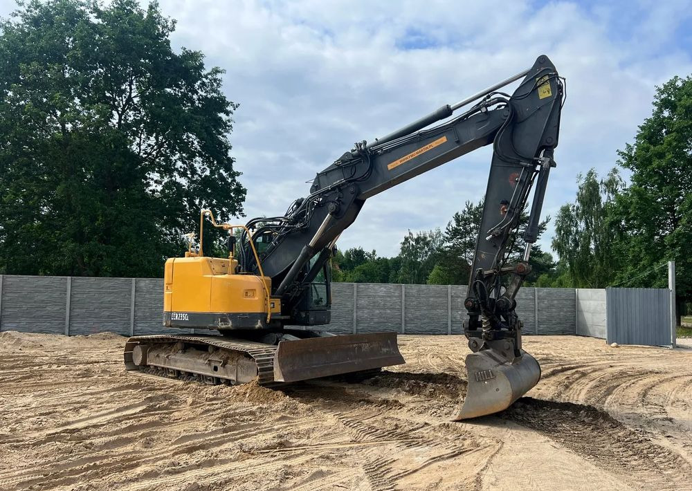 Volvo ECR235CL - Bager guseničar: slika 1 Volvo ECR235CL - Bager guseničar: slika 1