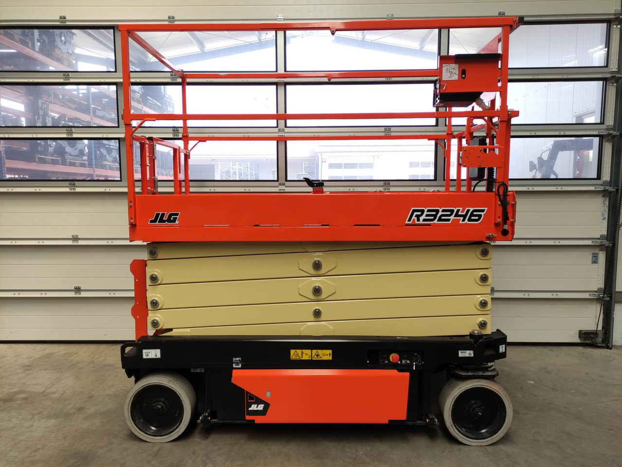 JLG R3246 - Lift u obliku makaza: slika 2 JLG R3246 - Lift u obliku makaza: slika 2