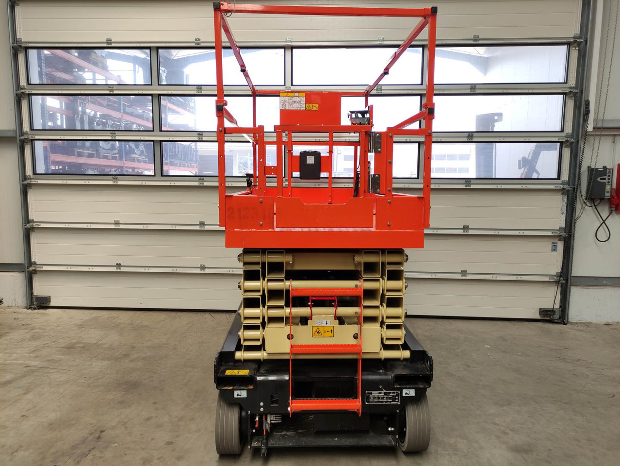 JLG R3246 - Lift u obliku makaza: slika 4 JLG R3246 - Lift u obliku makaza: slika 4