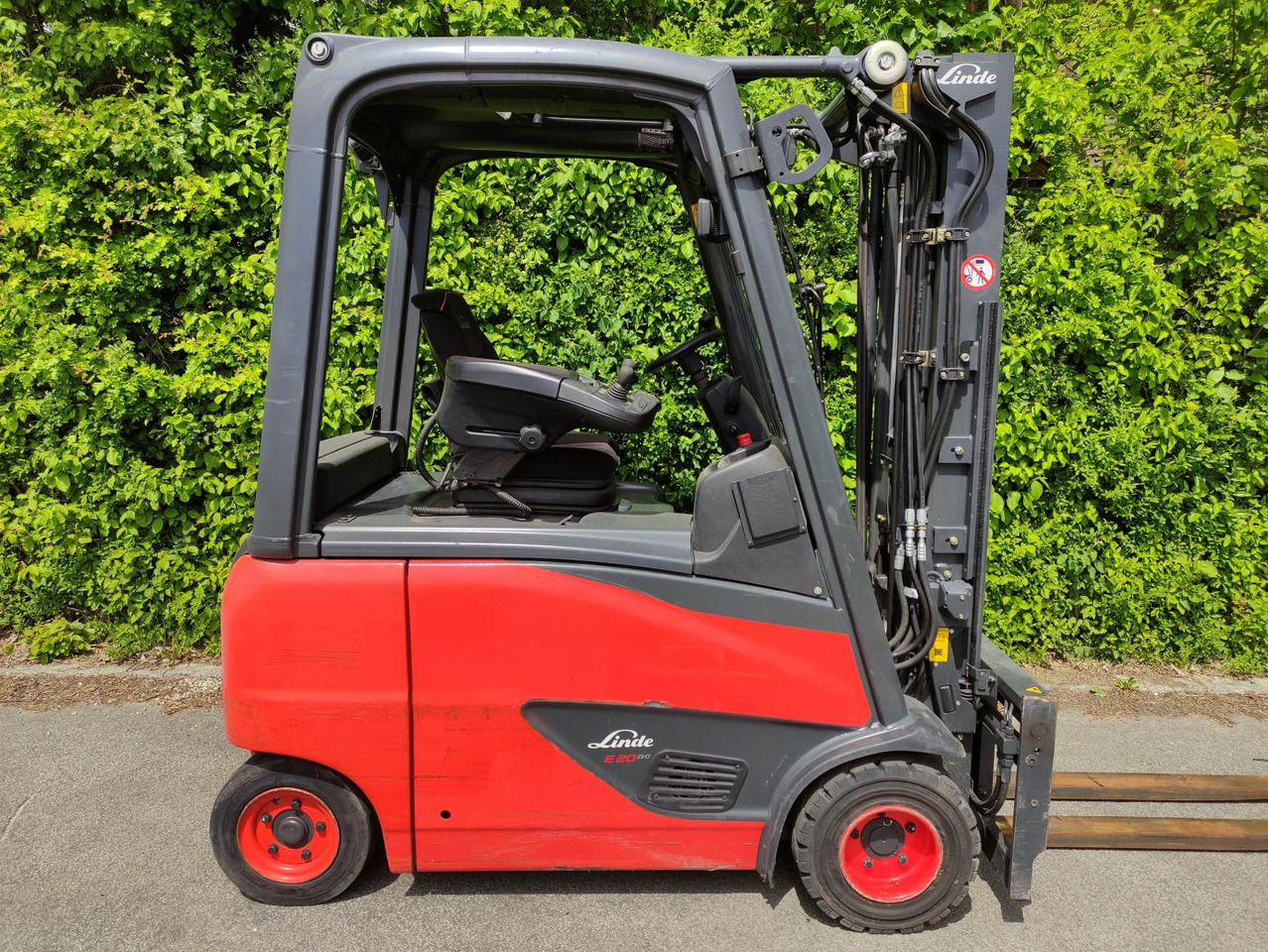 Linde E20-PH-02 - Električni viljuškar: slika 2 Linde E20-PH-02 - Električni viljuškar: slika 2