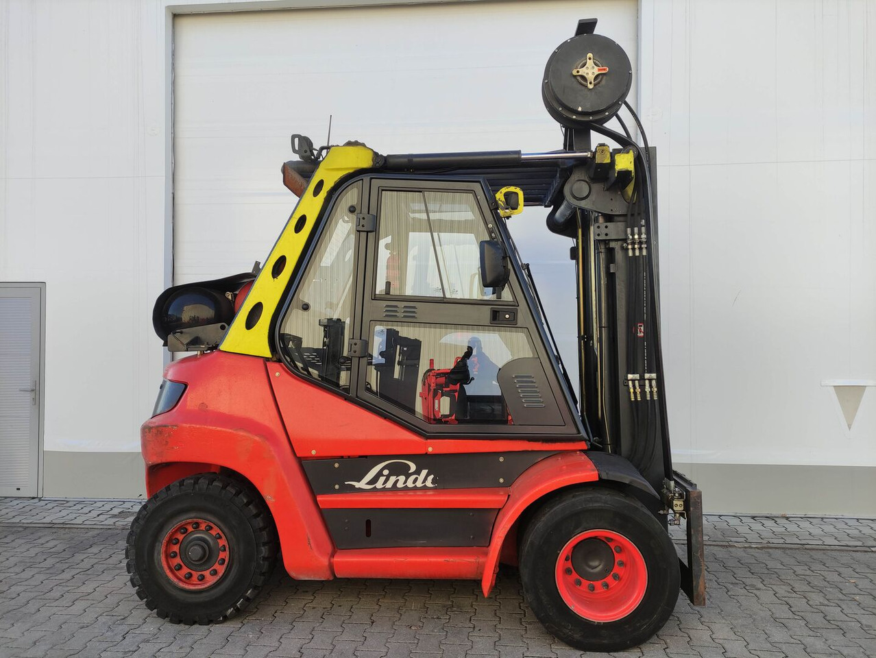 Linde H80T-02-396 - Viljuškar: slika 2 Linde H80T-02-396 - Viljuškar: slika 2