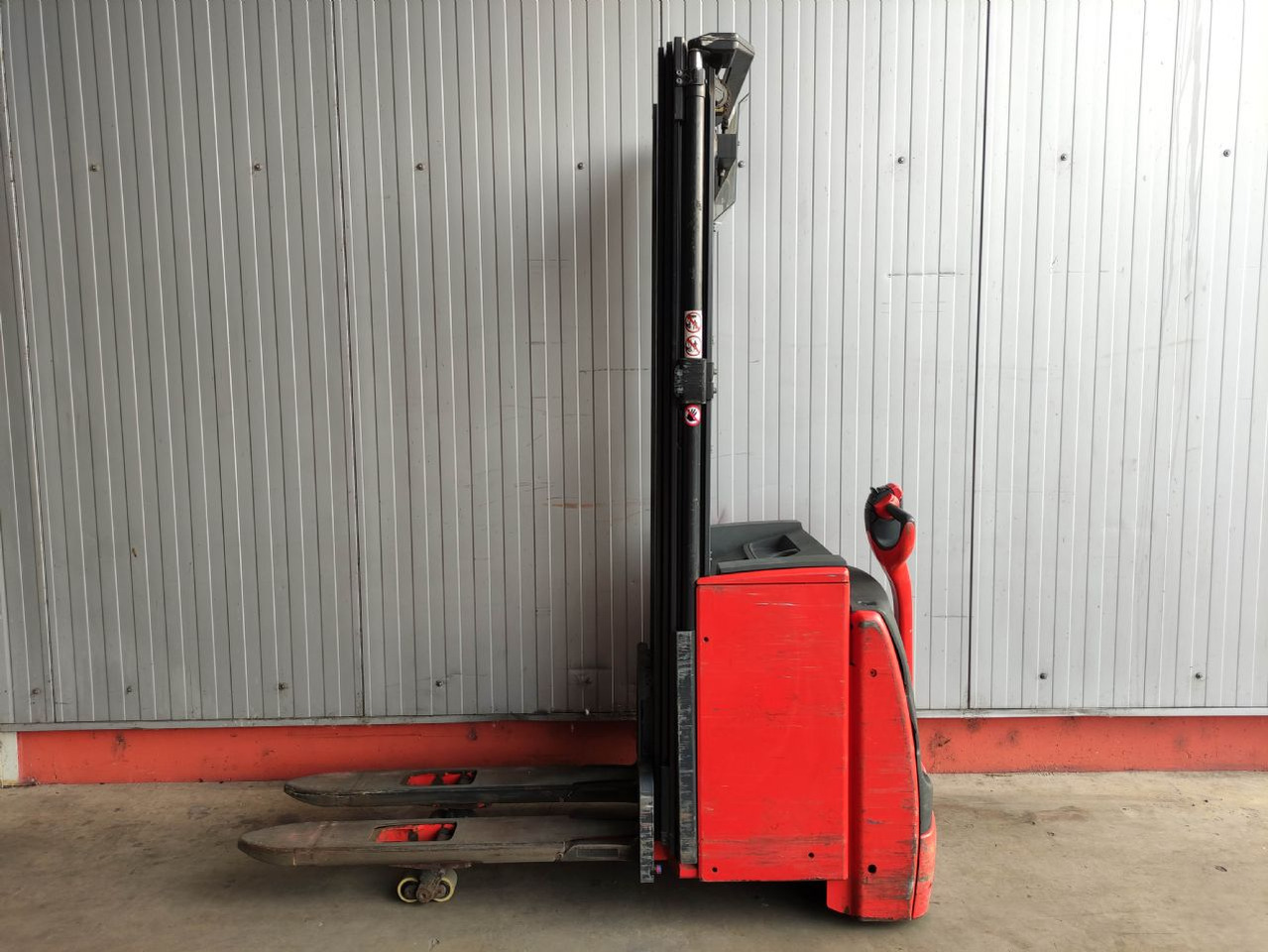Linde L14i-1173 - Slagač: slika 1 Linde L14i-1173 - Slagač: slika 1