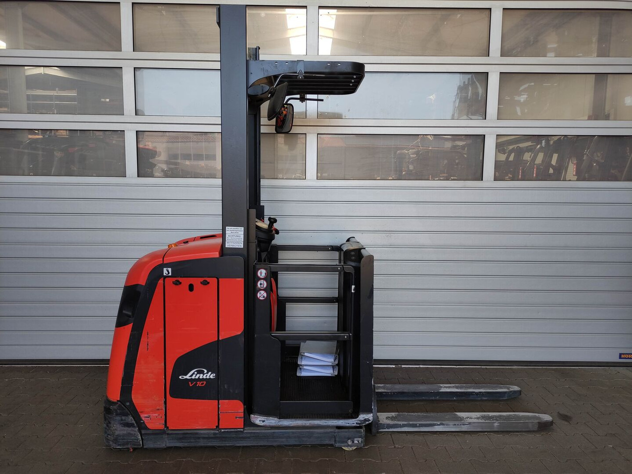 Linde V10-02 - Preuzimač porudžbine: slika 1 Linde V10-02 - Preuzimač porudžbine: slika 1