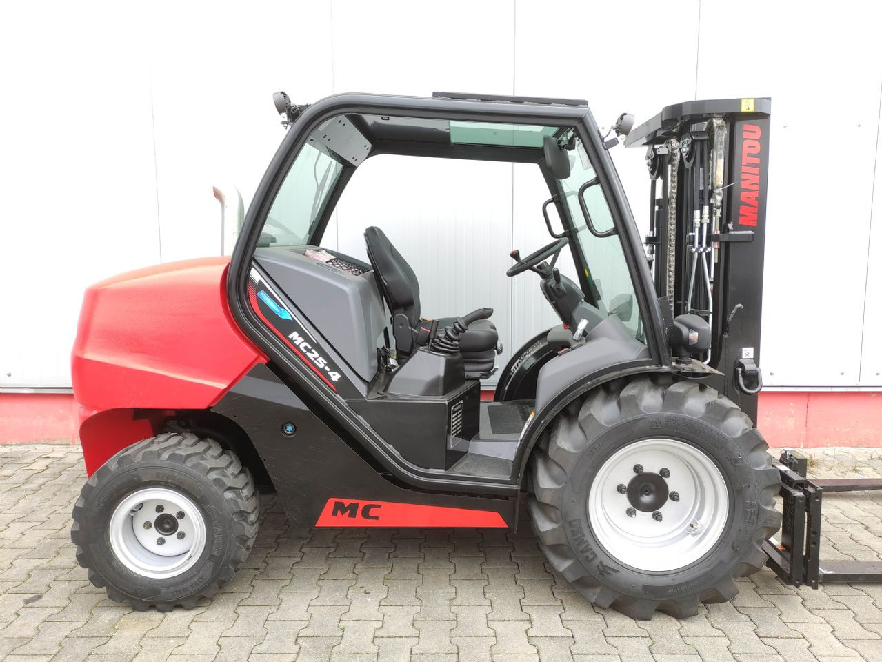 Manitou MC25-4 DK ST5 S1 (NEU) - Terenski viljuškar: slika 2 Manitou MC25-4 DK ST5 S1 (NEU) - Terenski viljuškar: slika 2