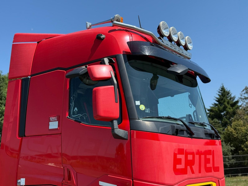 Renault T520 HIGH PARK COOL, FULL SPOILER, STEEL/AIR, 2 TANKS, 2 BEDS, FRIGO - Tegljač: slika 3 Renault T520 HIGH PARK COOL, FULL SPOILER, STEEL/AIR, 2 TANKS, 2 BEDS, FRIGO - Tegljač: slika 3