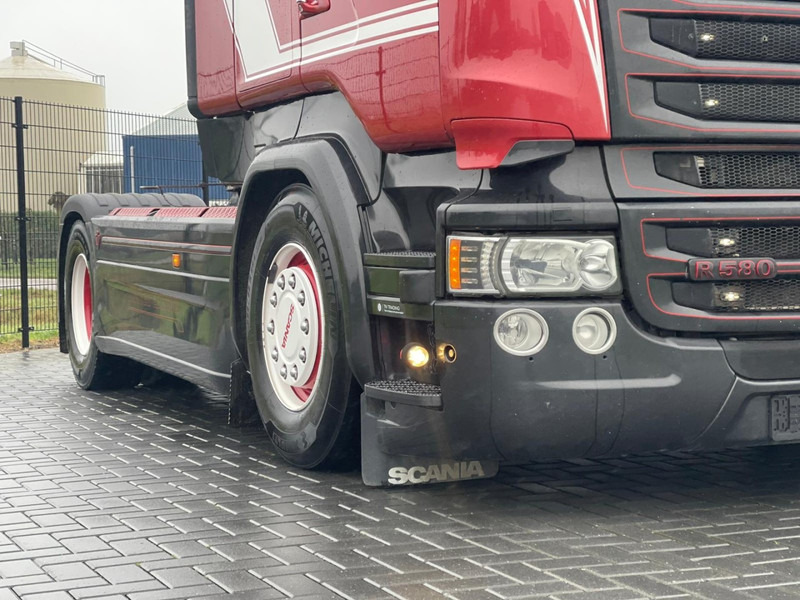 Scania R580 V8 SILVER GRIFFIN 66/100, LIMITED EDITION, FULL AIR, RETARDER. - Tegljač: slika 3 Scania R580 V8 SILVER GRIFFIN 66/100, LIMITED EDITION, FULL AIR, RETARDER. - Tegljač: slika 3