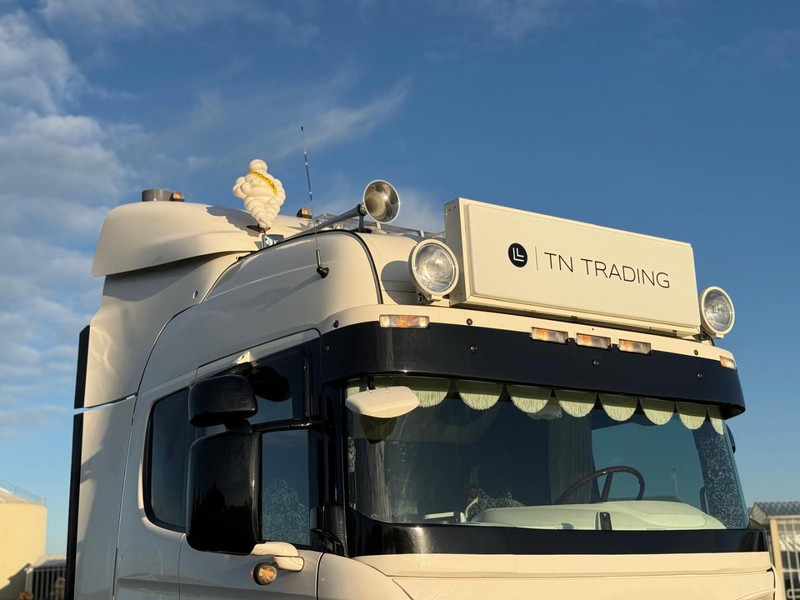 Scania R580 VOLLE SHOWTRUCK, VOLLUCHT, OPEN UITLAAT, INTERIEUR. - Tegljač: slika 5 Scania R580 VOLLE SHOWTRUCK, VOLLUCHT, OPEN UITLAAT, INTERIEUR. - Tegljač: slika 5