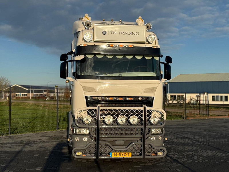 Scania R580 VOLLE SHOWTRUCK, VOLLUCHT, OPEN UITLAAT, INTERIEUR. - Tegljač: slika 2 Scania R580 VOLLE SHOWTRUCK, VOLLUCHT, OPEN UITLAAT, INTERIEUR. - Tegljač: slika 2