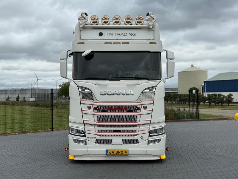 Scania R650 V8 FULL AIR, SHOW TRUCK, SPECIAL INTERIOR, SMART TACHO 2. - Tegljač: slika 3 Scania R650 V8 FULL AIR, SHOW TRUCK, SPECIAL INTERIOR, SMART TACHO 2. - Tegljač: slika 3