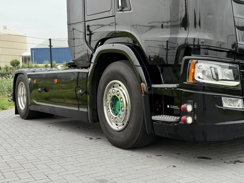 Scania S580 V8 NGS RETARDER, LEATHER, 2X TANK, TOP CONDITION! - Tegljač: slika 2 Scania S580 V8 NGS RETARDER, LEATHER, 2X TANK, TOP CONDITION! - Tegljač: slika 2