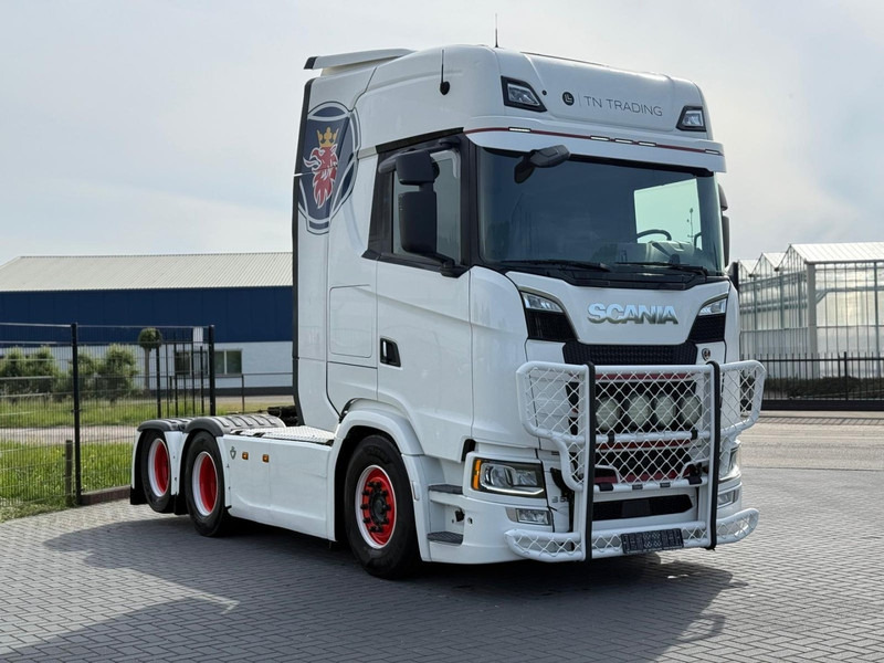 Scania S580 VOLLUCHT, PTO, LEER, RETARDER, TV, 3.15WB, BULLBAR. - Tegljač: slika 1 Scania S580 VOLLUCHT, PTO, LEER, RETARDER, TV, 3.15WB, BULLBAR. - Tegljač: slika 1