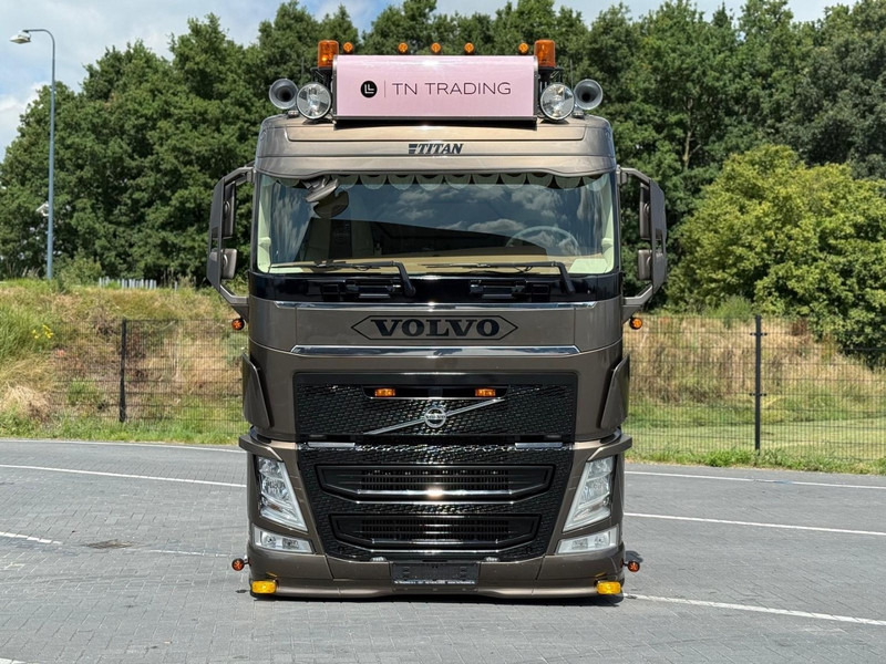Volvo FH 13.500 SHOW TRUCK, FULL AIR, INTERIOR, TOP, HYDRAULIC. - Tegljač: slika 2 Volvo FH 13.500 SHOW TRUCK, FULL AIR, INTERIOR, TOP, HYDRAULIC. - Tegljač: slika 2