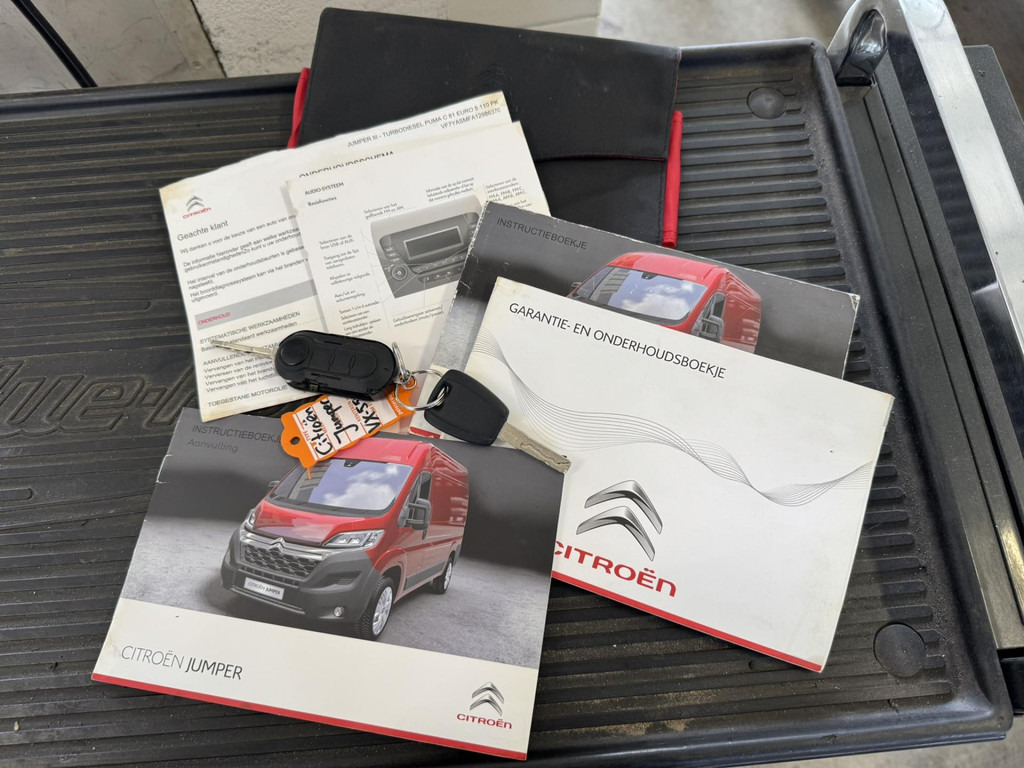 Citroën Jumper-30 2.2 HDI L1H1 Economy 3 Zitplaatsen Airco Cruise Bluetooth Media player - Furgon: slika 4 Citroën Jumper-30 2.2 HDI L1H1 Economy 3 Zitplaatsen Airco Cruise Bluetooth Media player - Furgon: slika 4