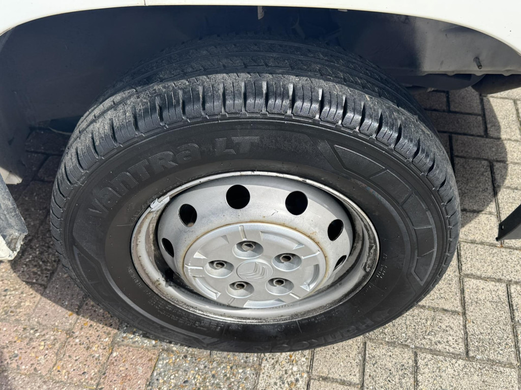 Citroën Jumper-35 2.2 HDI L3H3 Airco Trekhaak Lat om Lat betimmering Radio usb+bluetooth - Furgon: slika 5 Citroën Jumper-35 2.2 HDI L3H3 Airco Trekhaak Lat om Lat betimmering Radio usb+bluetooth - Furgon: slika 5