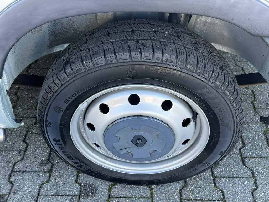 Renault Master-T28 2.5dCi L1H1 Dubbele cabine Trekhaak APK 05-2025 Loopt goed! - Dostavno vozilo sa duplom kabinom: slika 4 Renault Master-T28 2.5dCi L1H1 Dubbele cabine Trekhaak APK 05-2025 Loopt goed! - Dostavno vozilo sa duplom kabinom: slika 4