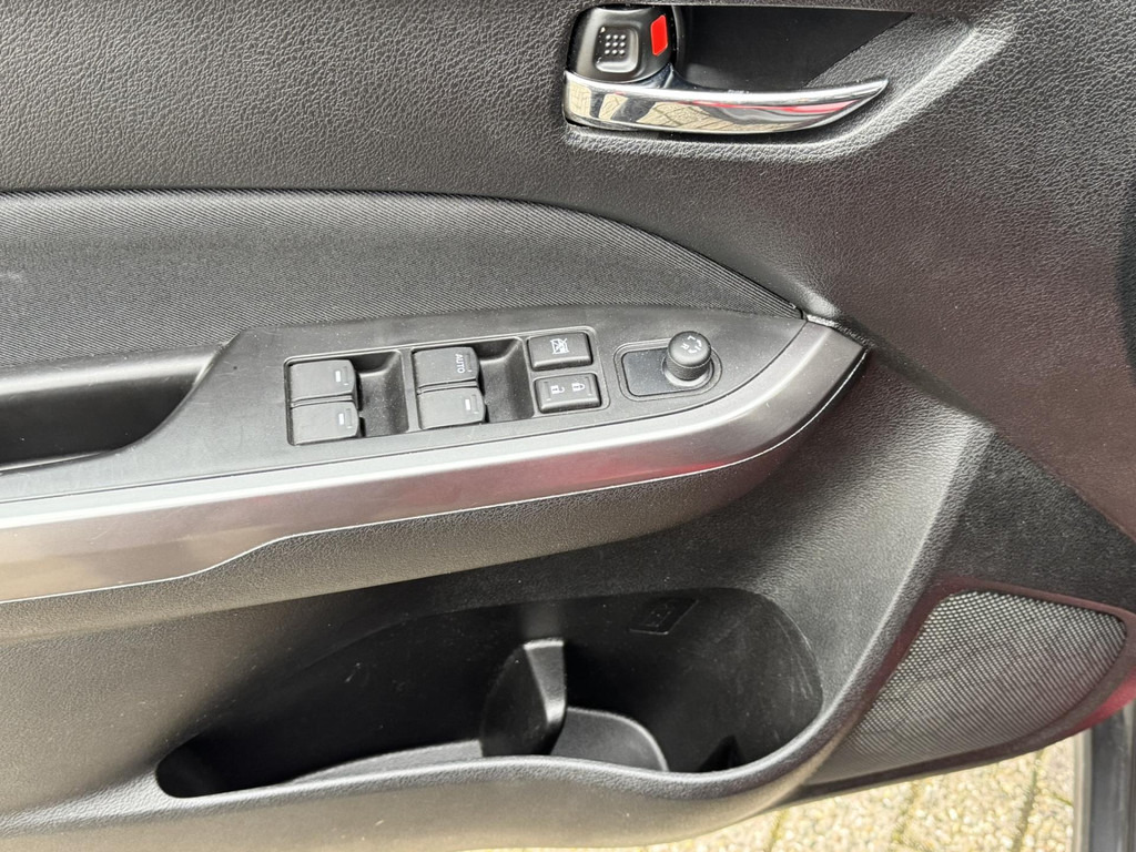 SUVSUV Suzuki Vitara-1.4 Boosterjet Select Smart Hybrid Adaptive cruise control Climate control Parkeercamera Apple / Android carplay: slika 7