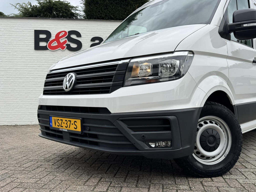 Volkswagen Crafter-30 2.0 TDI L3H3 Highline Carplay DAB Cruise Verwarmde voorruit Trekhaak Lat om Lat - Furgon: slika 4 Volkswagen Crafter-30 2.0 TDI L3H3 Highline Carplay DAB Cruise Verwarmde voorruit Trekhaak Lat om Lat - Furgon: slika 4