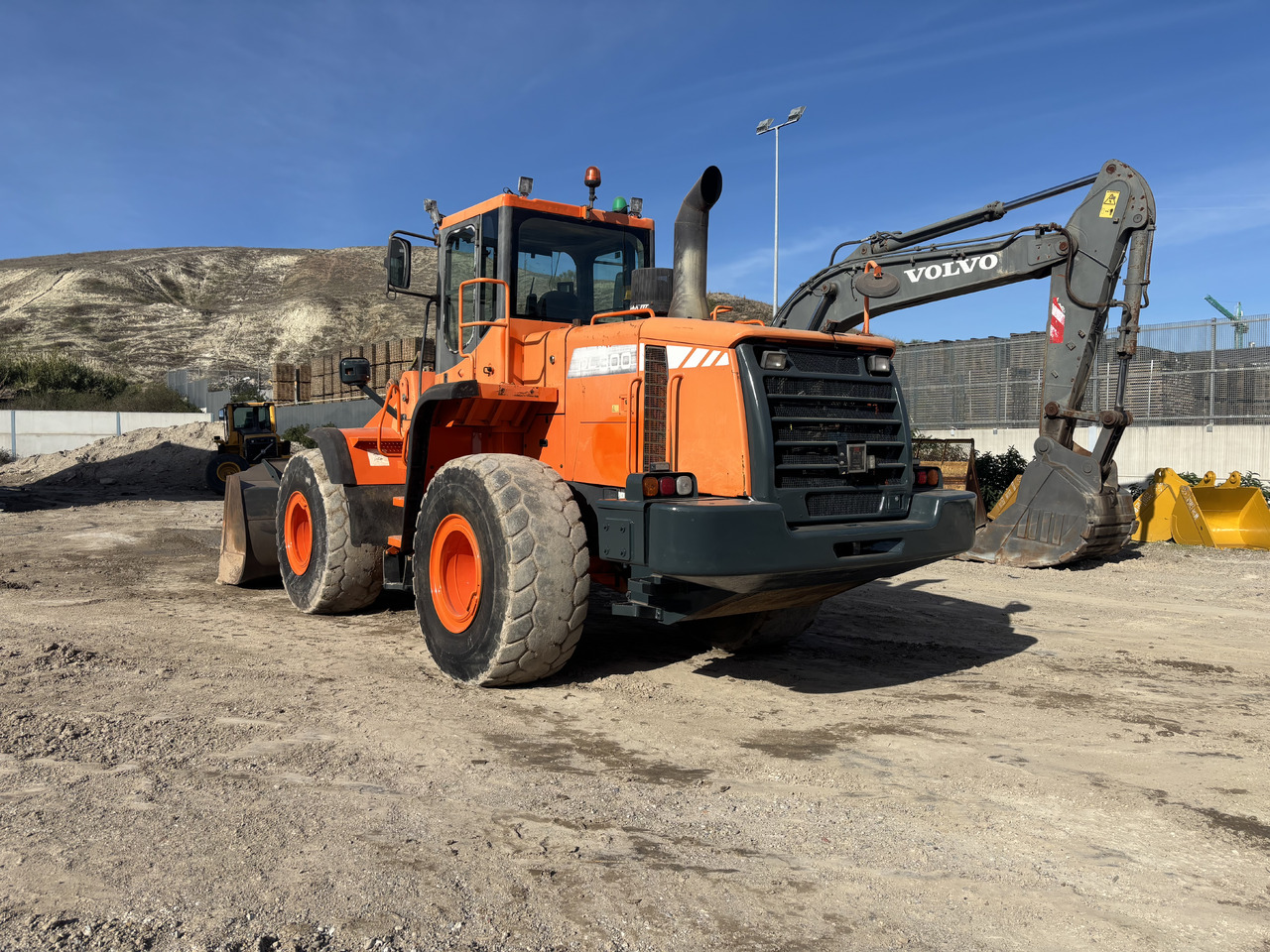 Doosan DL300 - Utovarivač točkaš: slika 3 Doosan DL300 - Utovarivač točkaš: slika 3