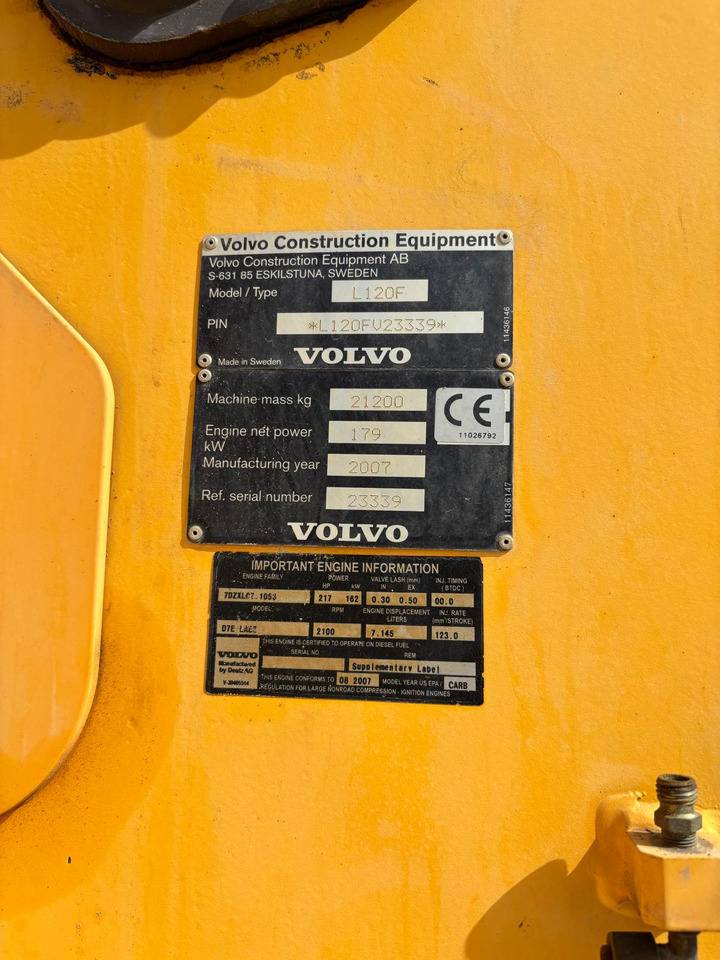 VOLVO L-120F - Utovarivač točkaš: slika 2 VOLVO L-120F - Utovarivač točkaš: slika 2