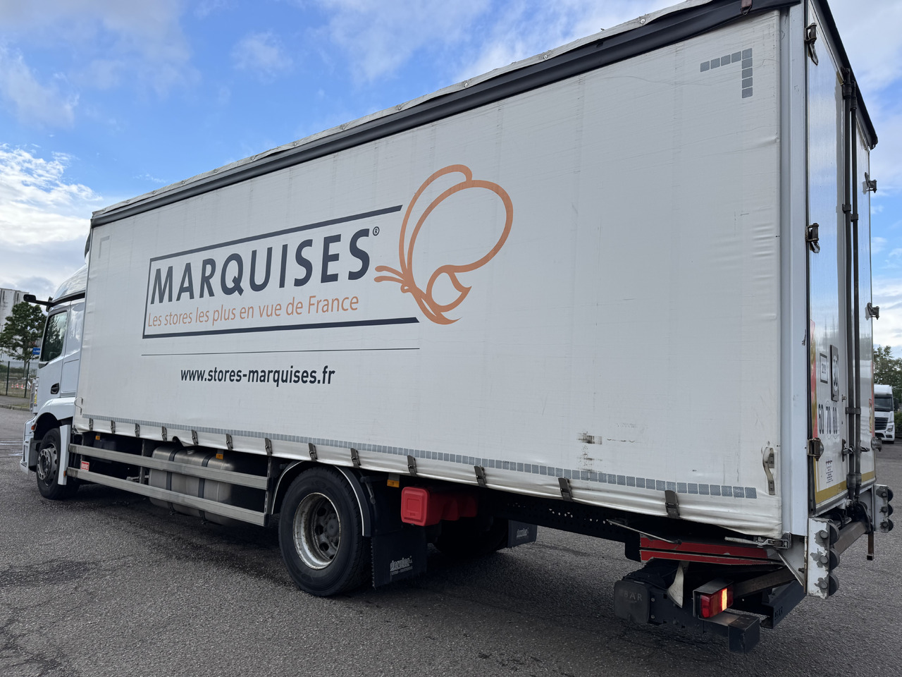 MERCEDES-BENZ Actros - Kamion sa ceradom: slika 3 MERCEDES-BENZ Actros - Kamion sa ceradom: slika 3