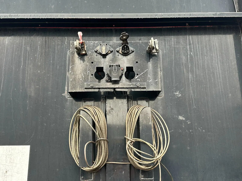 Jumbo Schuifzeil -Dak / ROR-Axle / Apk - Poluprikolica sa ceradom: slika 5 Jumbo Schuifzeil -Dak / ROR-Axle / Apk - Poluprikolica sa ceradom: slika 5