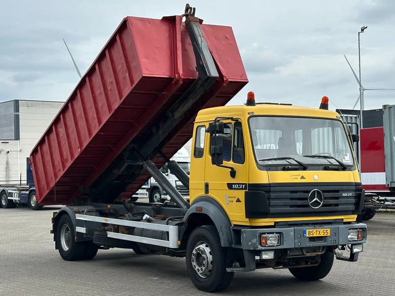 Mercedes-Benz SK 1931 4x2 Meiler Haakarm 20T Manual + Telma / Euro 1 - Kamion sa hidrauličnom kukom: slika 2 Mercedes-Benz SK 1931 4x2 Meiler Haakarm 20T Manual + Telma / Euro 1 - Kamion sa hidrauličnom kukom: slika 2