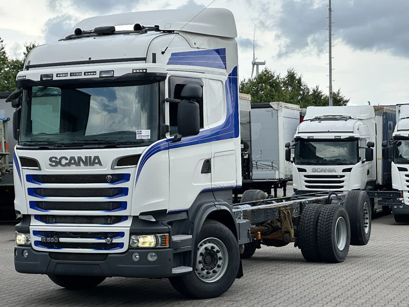 Scania R580 V8 6x2*4 Chassis Retarder Full Air 4.90 Wb Euro 6 - Kamion sa golom šasijom i zatvorenom kabinom: slika 1 Scania R580 V8 6x2*4 Chassis Retarder Full Air 4.90 Wb Euro 6 - Kamion sa golom šasijom i zatvorenom kabinom: slika 1