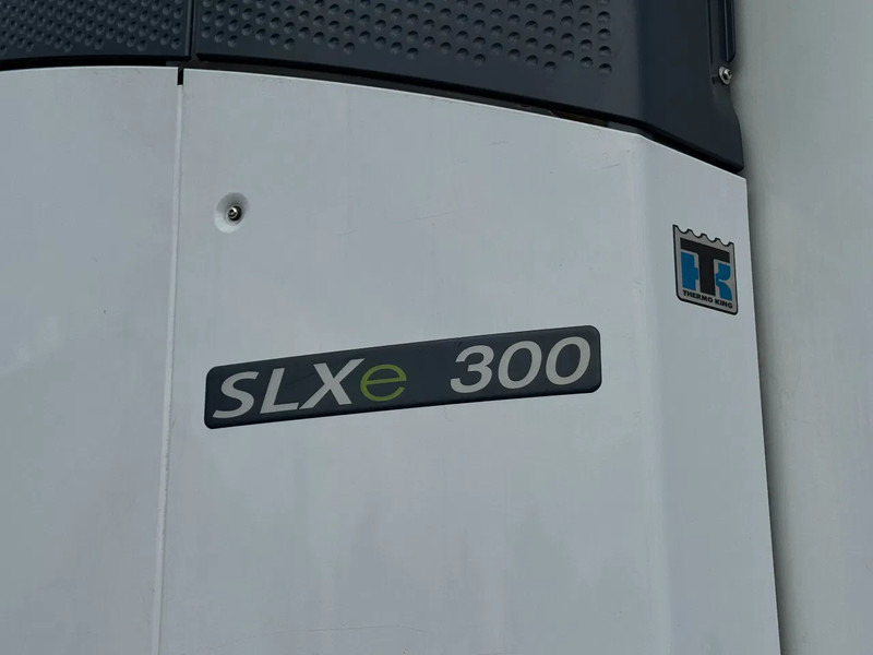 Schmitz Cargobull Thermo King SLXe 300 / Disc Brakes / Lift-Axle / Flower Width / Apk - Poluprikolica hladnjače: slika 3 Schmitz Cargobull Thermo King SLXe 300 / Disc Brakes / Lift-Axle / Flower Width / Apk - Poluprikolica hladnjače: slika 3