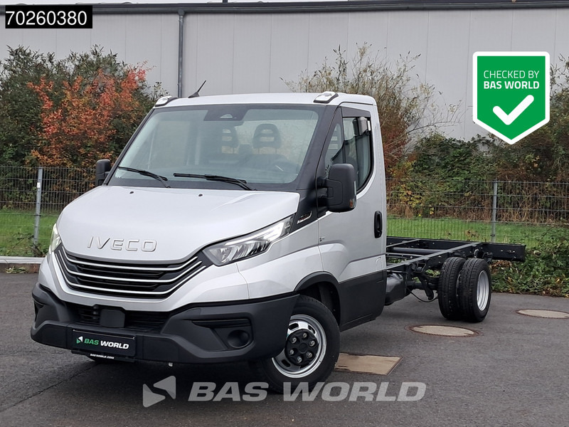 Iveco Daily 35C21 Neu! 3.0L 2025-Modell Automatik 210PS Radstand 410 Fahrgestell Doppelbereifung LED ACC Klima Euro6 Chassis A/C - Dostavno vozilo: slika 1 Iveco Daily 35C21 Neu! 3.0L 2025-Modell Automatik 210PS Radstand 410 Fahrgestell Doppelbereifung LED ACC Klima Euro6 Chassis A/C - Dostavno vozilo: slika 1