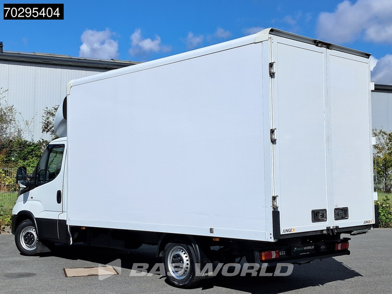 Iveco Daily 35S16 Automatik Kastenwagen Hintertüren 160PS Klimaanlage Kamera Euro6 Möbelkasten 21m3 A/C - Dostavno vozilo sa zatvorenim sandukom: slika 2 Iveco Daily 35S16 Automatik Kastenwagen Hintertüren 160PS Klimaanlage Kamera Euro6 Möbelkasten 21m3 A/C - Dostavno vozilo sa zatvorenim sandukom: slika 2