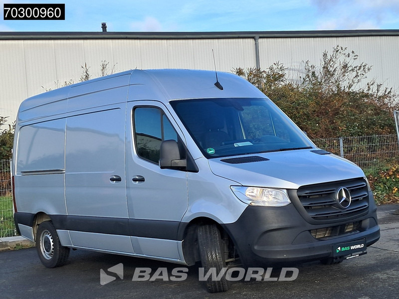 Mercedes-Benz Sprinter 315 CDI Automatik L2H2 150PS Klima Kamera Parksensoren MBUX CarPlay Euro6 L2 A/C - Mali kombi: slika 2 Mercedes-Benz Sprinter 315 CDI Automatik L2H2 150PS Klima Kamera Parksensoren MBUX CarPlay Euro6 L2 A/C - Mali kombi: slika 2