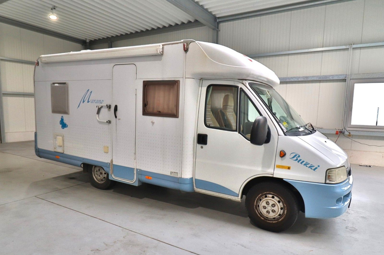 Poluintegrisani kamper Bürstner T 580 Marano/Festbett/Solar/Markise/nur 5,99 m: slika 1