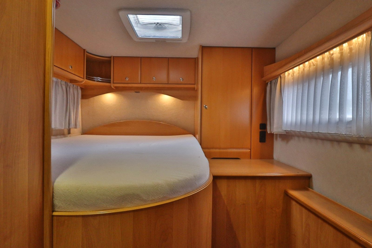 Integrisani kamper Concorde Charisma I 880 F/Automatik/Festbett/Klima/Solar Concorde Charisma I 880 F/Automatik/Festbett/Klima/Solar: slika 12