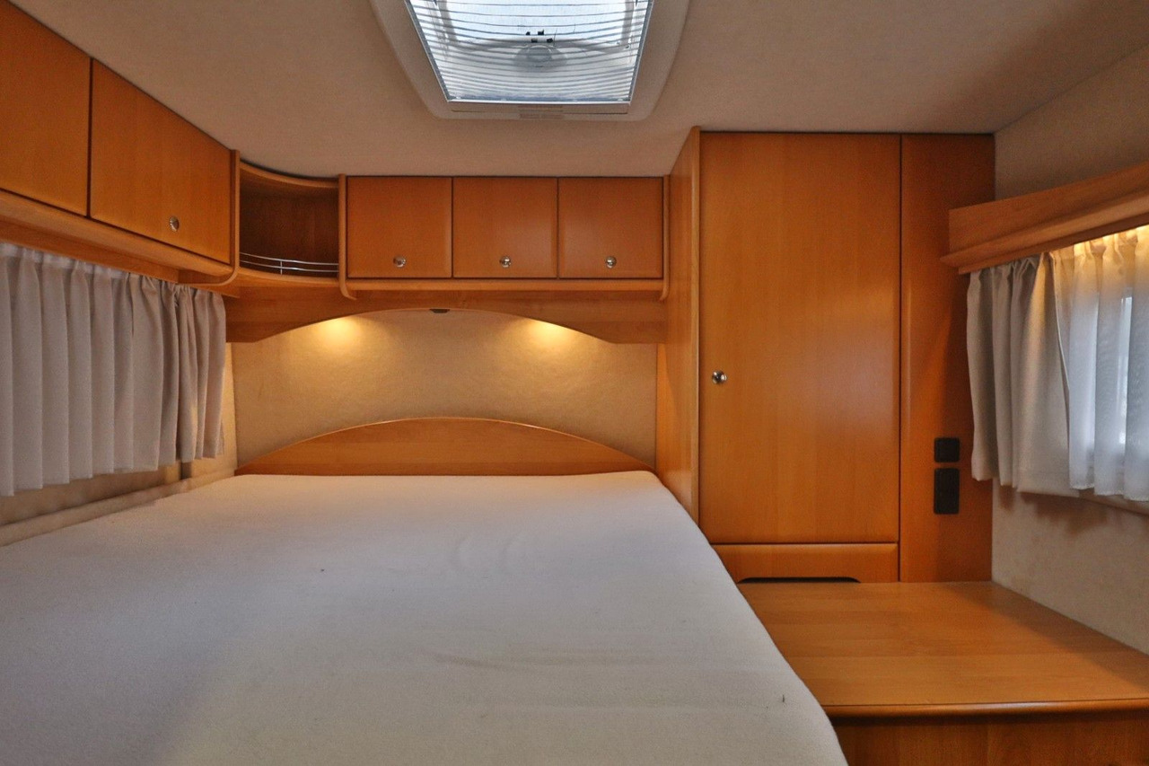 Integrisani kamper Concorde Charisma I 880 F/Automatik/Festbett/Klima/Solar Concorde Charisma I 880 F/Automatik/Festbett/Klima/Solar: slika 13