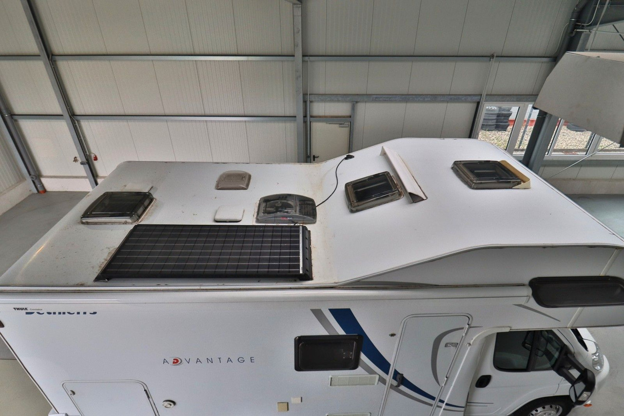 Dethleffs Advantage A 5881 HG/Etagenbetten/Garage/Solar - Alkoven kamper: slika 4 Dethleffs Advantage A 5881 HG/Etagenbetten/Garage/Solar - Alkoven kamper: slika 4