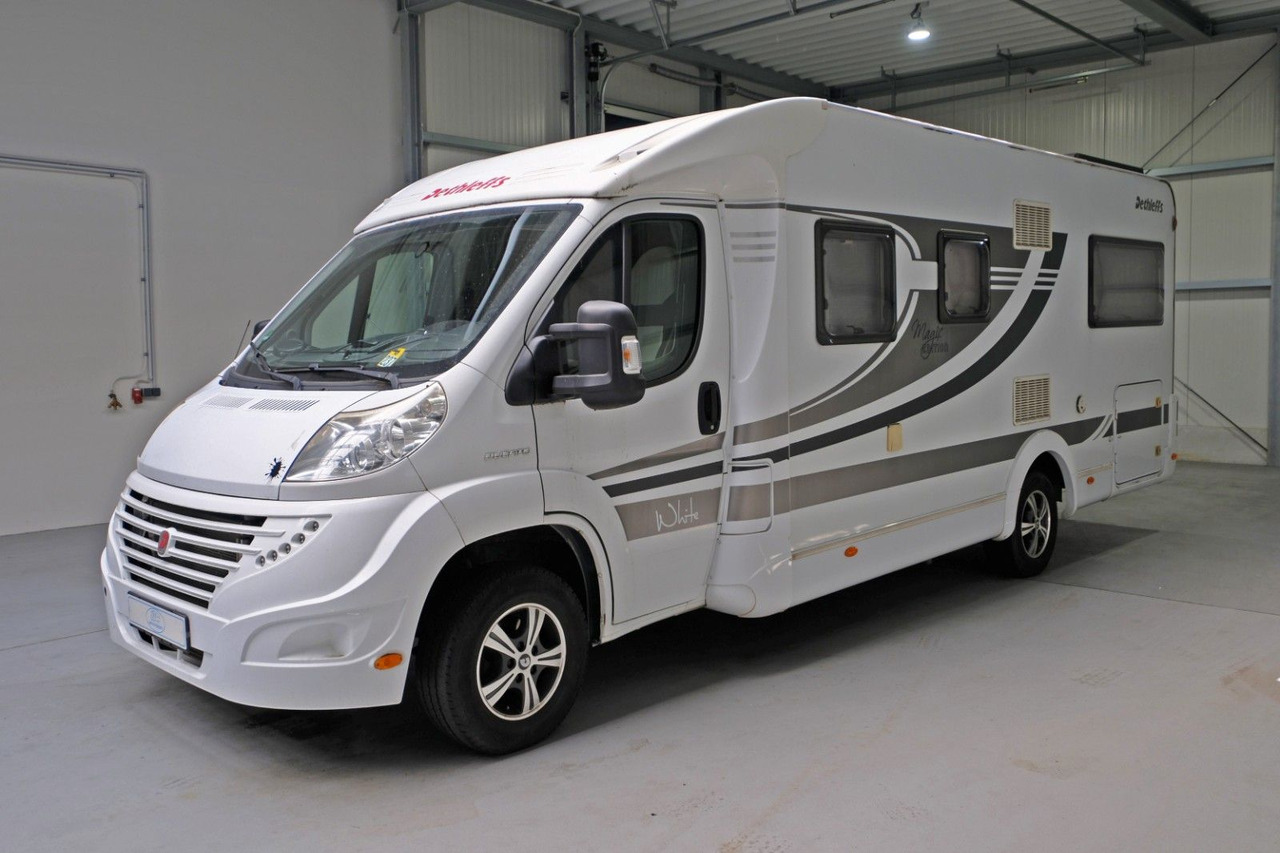 Dethleffs T 001 Magic Edition White/Einzelbetten/Solar - Poluintegrisani kamper: slika 2 Dethleffs T 001 Magic Edition White/Einzelbetten/Solar - Poluintegrisani kamper: slika 2
