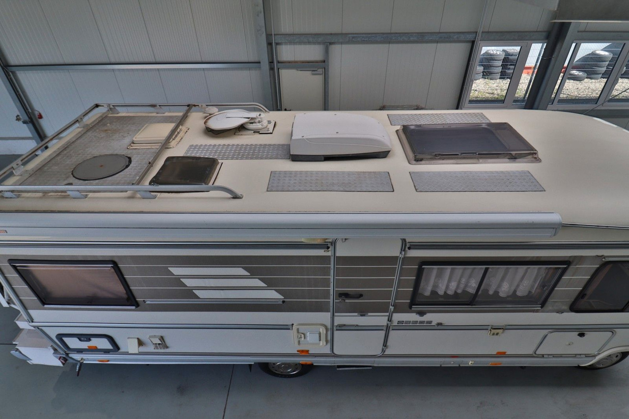 HYMER / ERIBA / HYMERCAR S 700/Festbett+Hubbett/Standklima/Markise - Integrisani kamper: slika 4 HYMER / ERIBA / HYMERCAR S 700/Festbett+Hubbett/Standklima/Markise - Integrisani kamper: slika 4