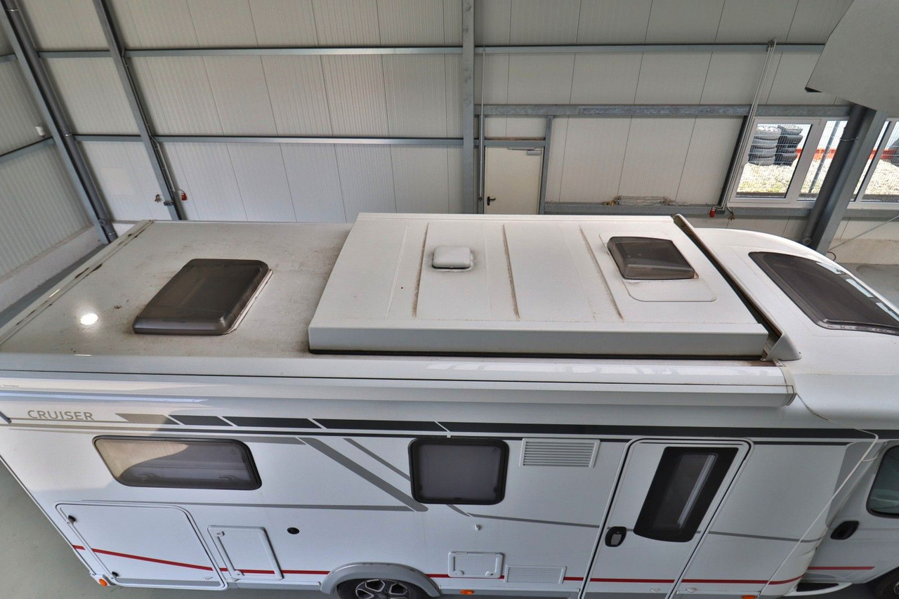 LMC Cruiser 732G/Automatik/Einzelbetten+Aufstelldach - Poluintegrisani kamper: slika 4 LMC Cruiser 732G/Automatik/Einzelbetten+Aufstelldach - Poluintegrisani kamper: slika 4