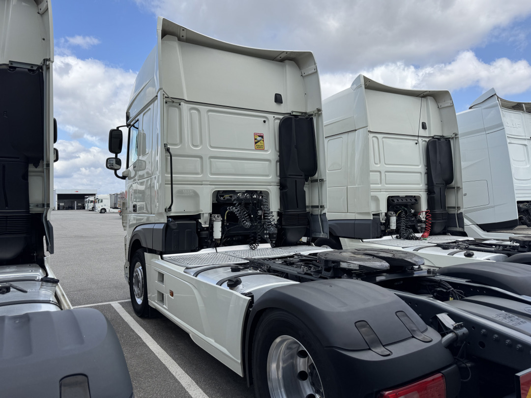 DAF XF 480 Super Space Cab - Tegljač: slika 4 DAF XF 480 Super Space Cab - Tegljač: slika 4