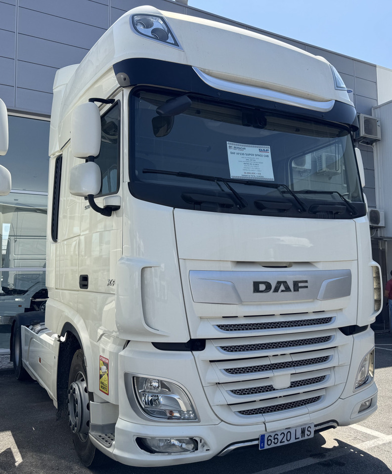 DAF XF 530 - Tegljač: slika 2 DAF XF 530 - Tegljač: slika 2