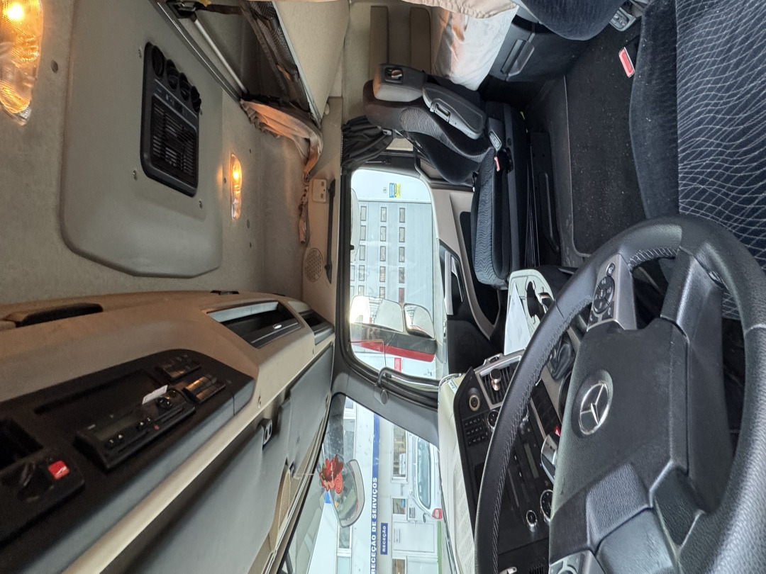 Mercedes Actros 510 1851 - Tegljač: slika 4 Mercedes Actros 510 1851 - Tegljač: slika 4