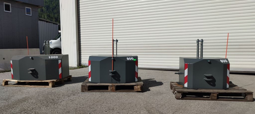 Stekro Frontgewicht 600/800/1000kg (16003) - Kontra teg za Traktor: slika 1 Stekro Frontgewicht 600/800/1000kg (16003) - Kontra teg za Traktor: slika 1